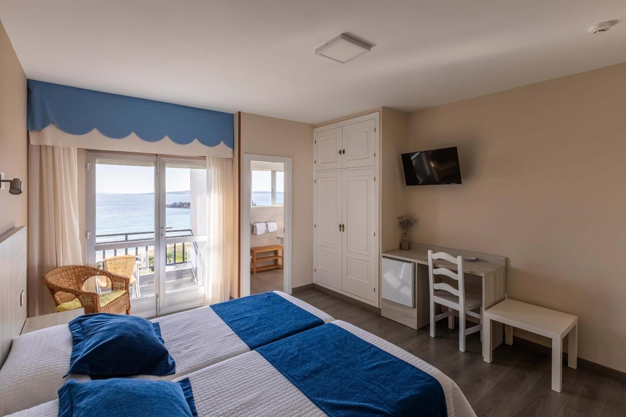 Hotel Foxos Playa de la Lanzada ภายนอก รูปภาพ